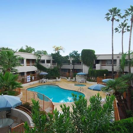 Ramada Tucson East Hotel Buitenkant foto