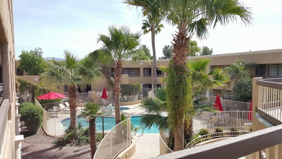 Ramada Tucson East Hotel Buitenkant foto
