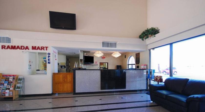 Ramada Tucson East Hotel Buitenkant foto
